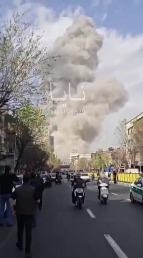 По всему Израилю объявлена тревога из-за возможной ракетной атаки, пишут местные СМИ