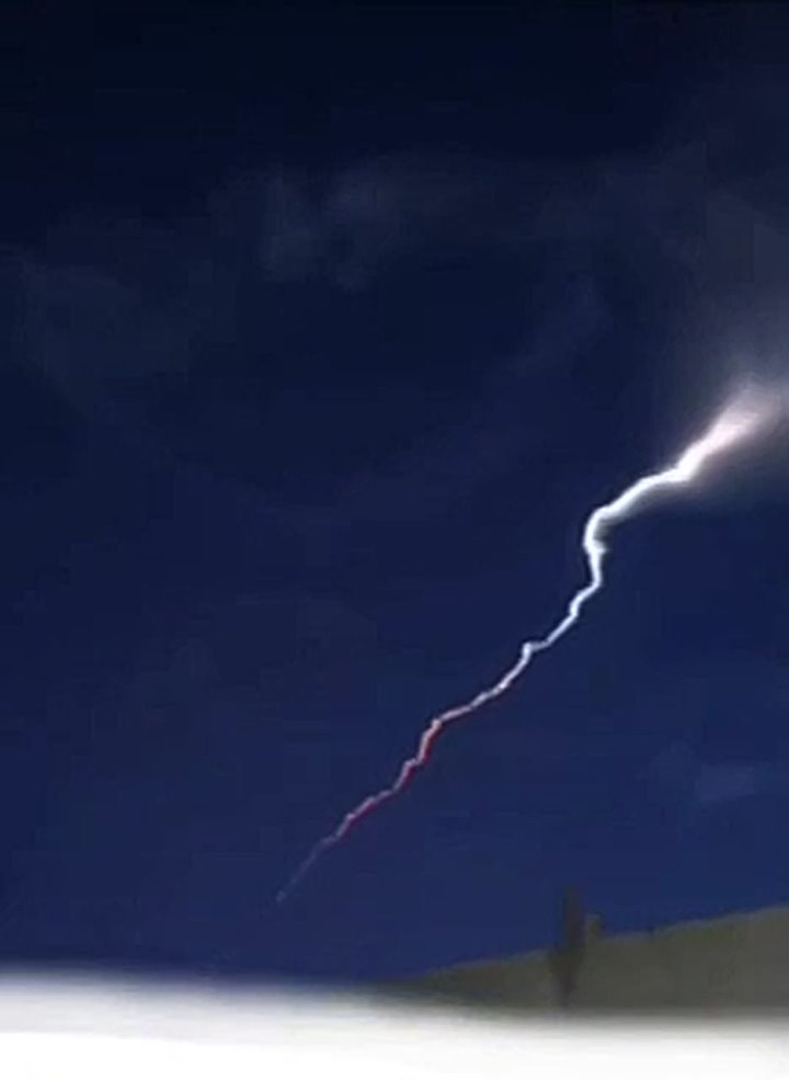 Иран в ходе конфликта с США и Израилем применил гиперзвуковую ракету "Фаттах", сообщает гостелерадиокомпания IRIB