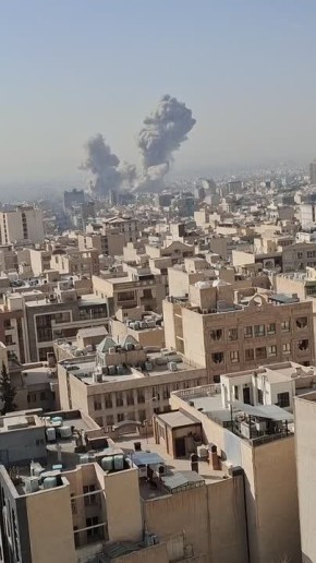 Израильский министр обороны Исраэль Кац сообщил о нанесении превентивного удара по Ирану