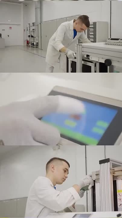 Зацените, как всё по-взрослому! В таком раннем возрасте уже делают важное дело