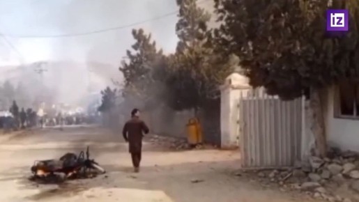 Протестующие подожгли несколько офисов в Пакистане, среди них подотдел ООН