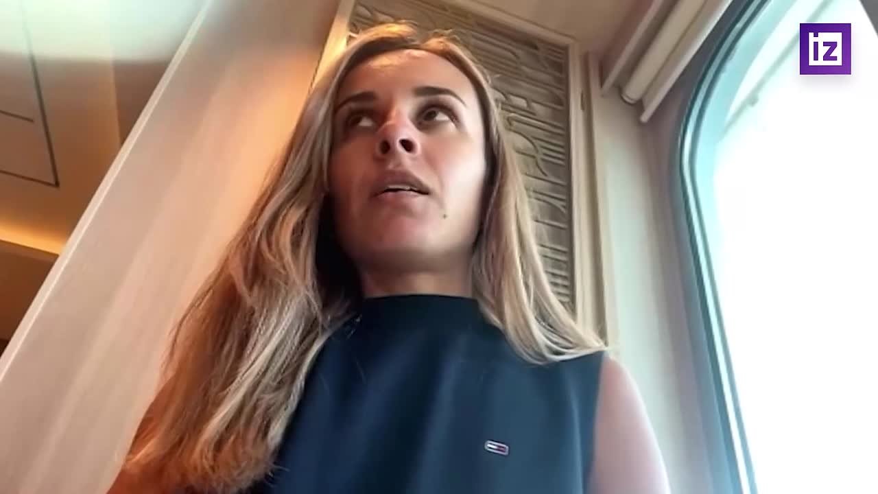 "Надеюсь, что мы находимся в безопасности": туристка круизного корабля, который застрял в порту Дубая, рассказала "Известиям", что на лайнере практически не слышно взрывов