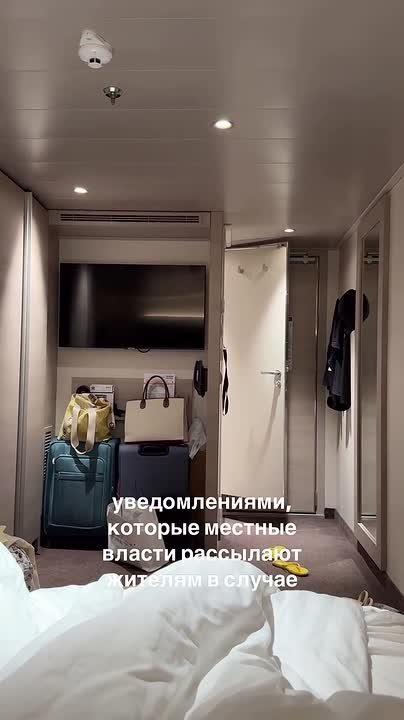 Из-за отмененных круизов по Персидскому заливу, в которые обычно отправляется много туристов из России, пассажиры застряли на круизных лайнерах