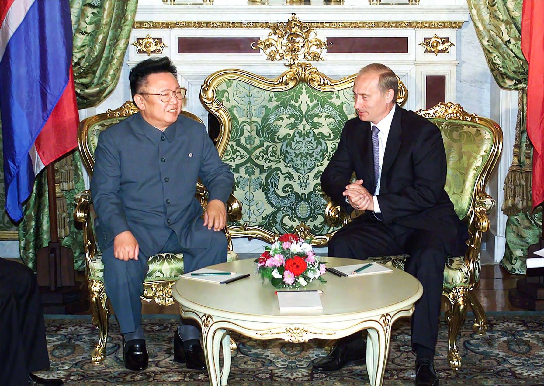 WarGonzo: Корея №2. Первым делом – теплицы, ракеты, стройки WarGonzo: Корея №2. Первым делом – теплицы, ракеты, стройки