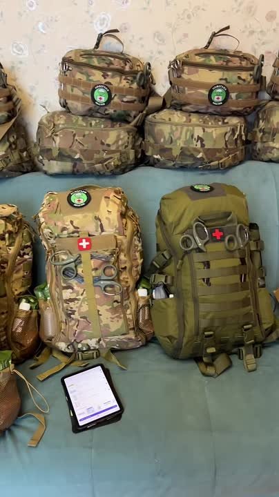 Юлия Витязева: Несмотря на воскресный день, продолжаем собирать медгруз, чтобы оперативно и максимально закрыть очень большую и очень горящую заявку от наших медиков и бойцов