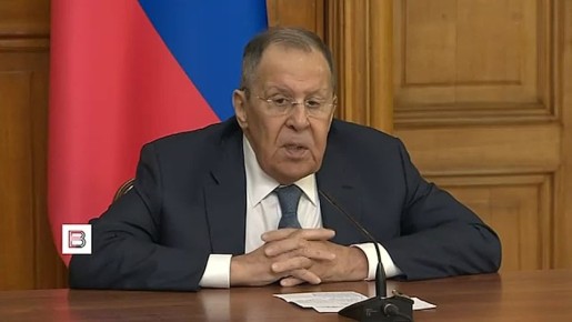 «Потому что на тех, у кого ядерное оружие уже есть, США не нападают»