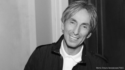 Умара Джабраилова похоронили в его родовом селе Новые Атаги в Чечне, передает ТАСС