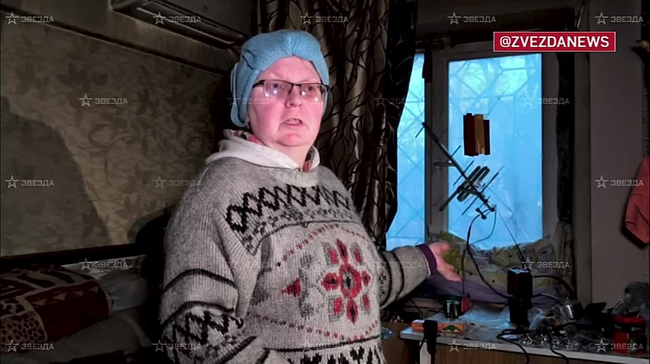 Украинские боевики, отступая из Красноармейска, поджигали дома мирных людей