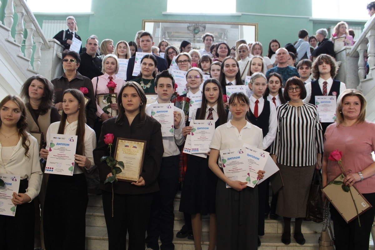 В Новомосковске наградили победителей муниципального этапа олимпиады школьников