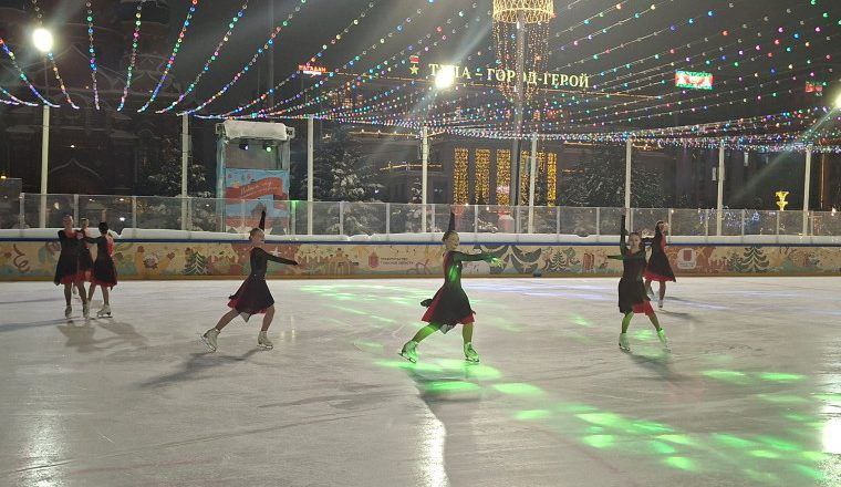 8 марта туляков приглашают на открытую тренировку по синхронному фигурному катанию