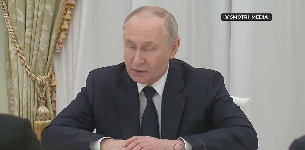 Венгрию не может не беспокоить вопрос поставки нефти, мы исполняем наши обязательства и готовы это делать — Путин