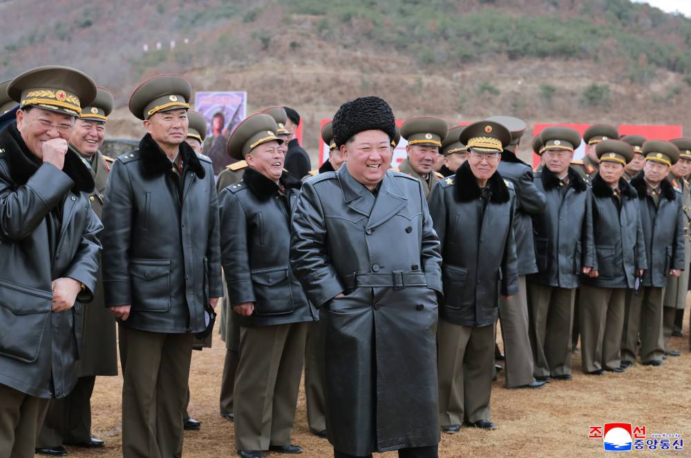 Ким Чен Ын объявил о строительстве в КНДР минимум двух эсминцев в год: Ким Чен Ын объявил о строительстве в КНДР минимум двух эсминцев в год: