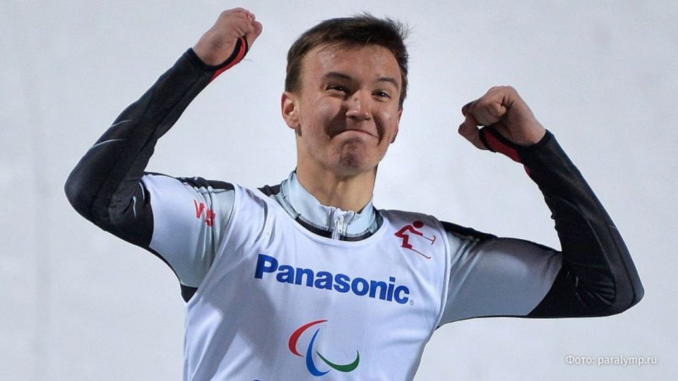 Российский горнолыжник Алексей Бугаев завоевал бронзовую медаль в скоростном спуске на Паралимпийских играх в Италии