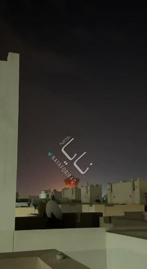 Мощные взрывы слышны на базе пятого флота ВС США в столице Бахрейна Манаме, сообщает иранское СМИ Naya