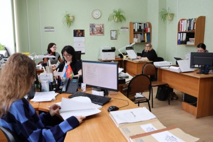 «Письма прилежно собирать, оным реестры чинить, листы перемечивать...»