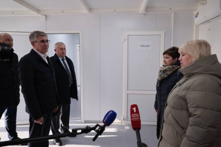 Дмитрий Миляев: В поселке Куркино осмотрел здание модульного остановочного пункта