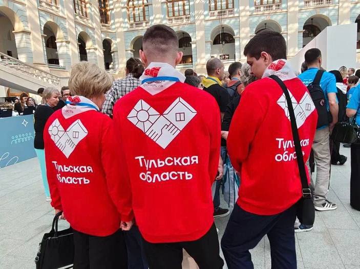 Дмитрий Миляев: 20 семейных команд из Тульской области - в полуфинале Всероссийского конкурса «Это у нас семейное» Дмитрий Миляев: 20 семейных команд из Тульской области - в полуфинале Всероссийского конкурса «Это у нас семейное»