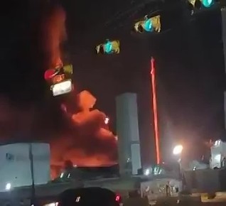 Мощный взрыв произошёл на одном из крупнейших нефтеперерабатывающих заводов в Техасе