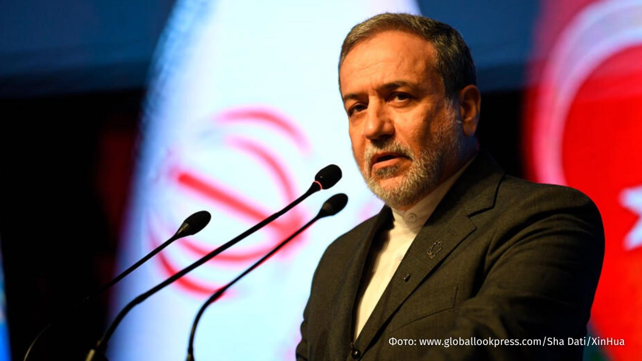 США используют похожий на иранский "Шахед" БПЛА для ударов по арабским странам, заявил глава МИД Ирана Аббас Аракчи