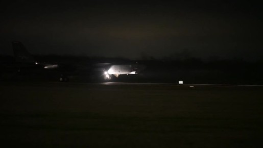 Центральное командование ВС США опубликовало кадры взлёта бомбардировщика B-52 Stratofortress для нанесения ударов по Ирану