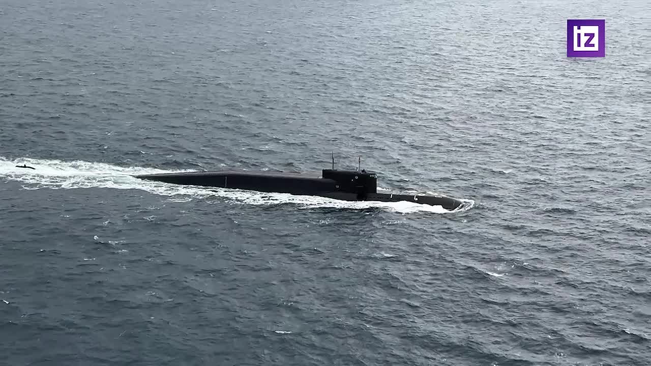 Вертолетчики Северного флота провели учения по уничтожению подлодки в Баренцевом море