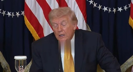 Михаил Онуфриенко: Люди живут на Украине, я не знаю зачем они это делают, но они там живут, — Трамп