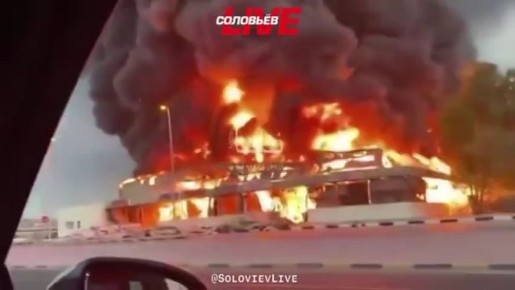 Местные СМИ сообщают о новых прилетах в районе аэропорта Дубая